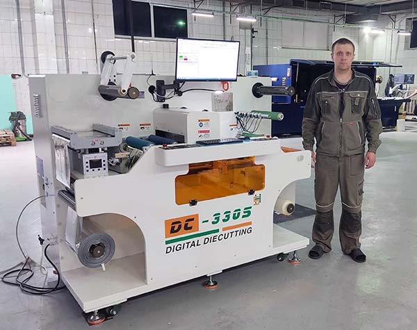 Рулонный плоттер SMT DC330S установлен в г. Иркутск