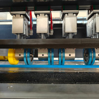 Автоматическая цифровая машина для биговки, рилевки и плоттерной резки листов гофрокартона