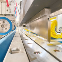 Автоматическая цифровая машина для биговки, рилевки и плоттерной резки листов гофрокартона