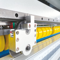 Автоматическая цифровая машина для биговки, рилевки и плоттерной резки листов гофрокартона