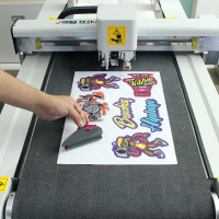 Самоклеящиеся этикетки